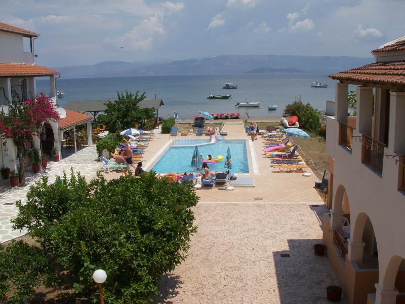 Likourgos Beach Kavos Ngoại thất bức ảnh